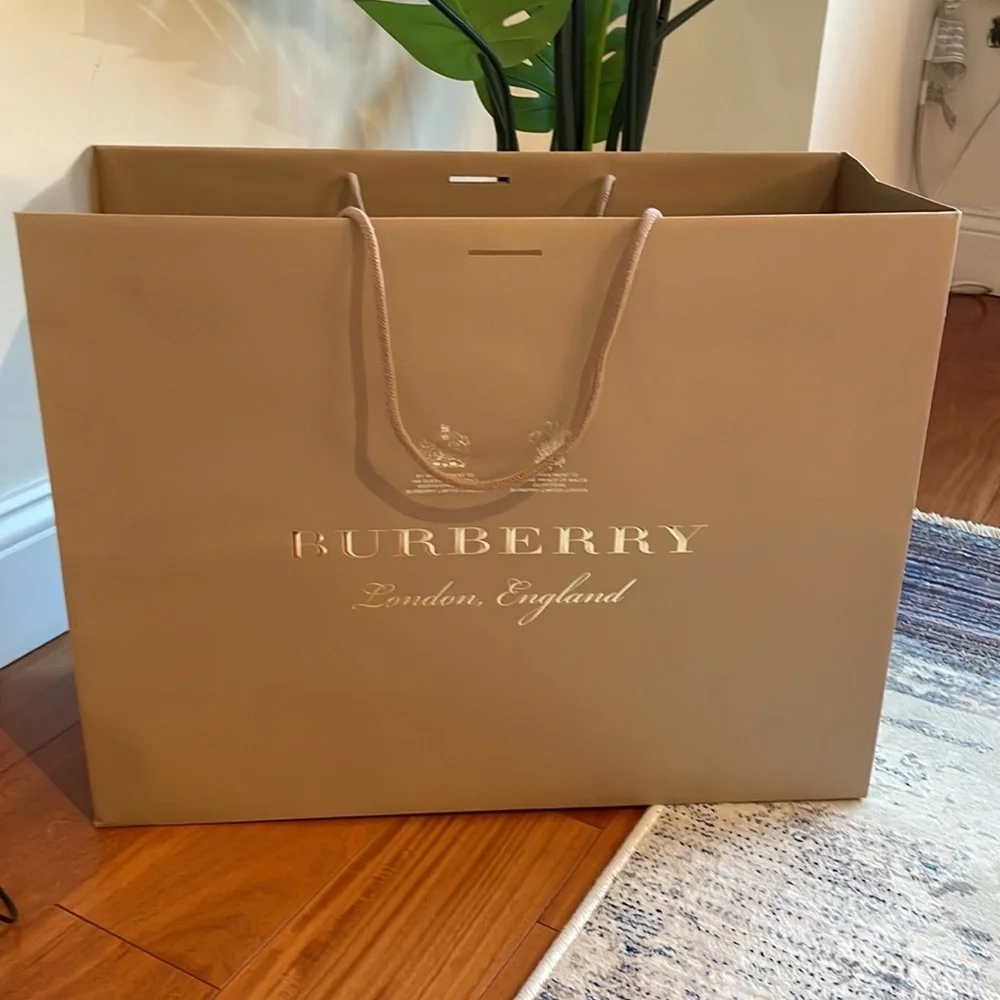 🔥🔥 Burberry XL Shopping Bag